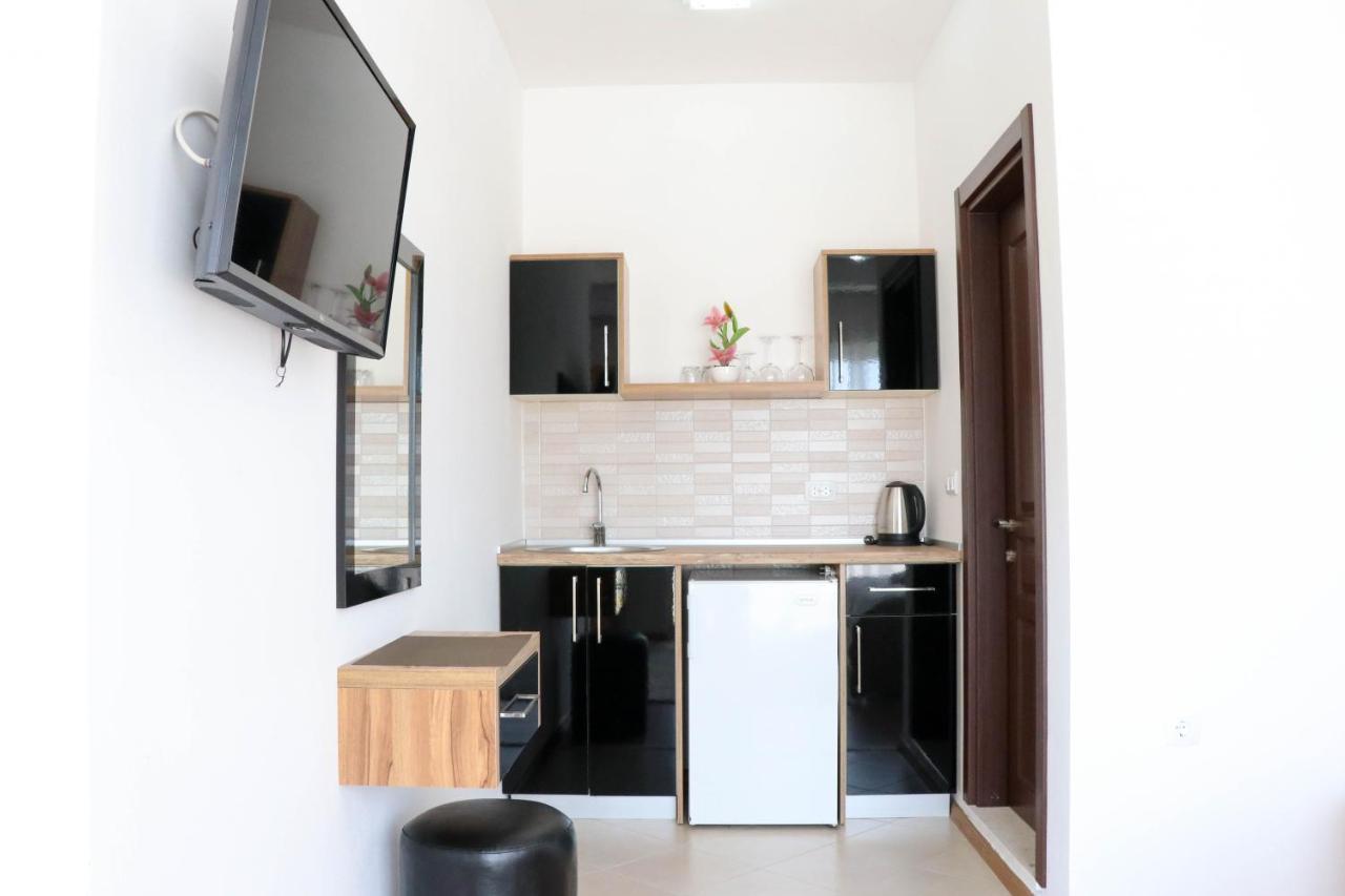 B&B Lovac Hasa 2 Ulcinj Exterior foto